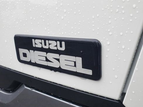 New 2025 Isuzu NPR RWD image 5