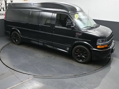 Used 2025 Chevrolet Express 2500 Extended w/ Driver Convenience Package RWD image 54