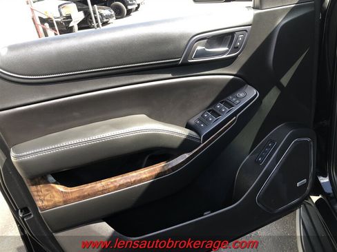 Used 2018 Chevrolet Tahoe LT w/ Luxury Package AWD/4WD image 9