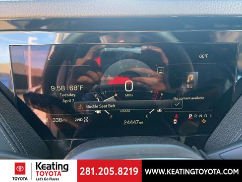 Used 2025 GMC Yukon Denali w/ Sun & Power Step Package image 18