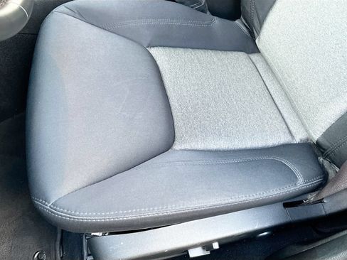 Used 2022 Chrysler 300 Touring w/ Sport Appearance Package RWD image 18