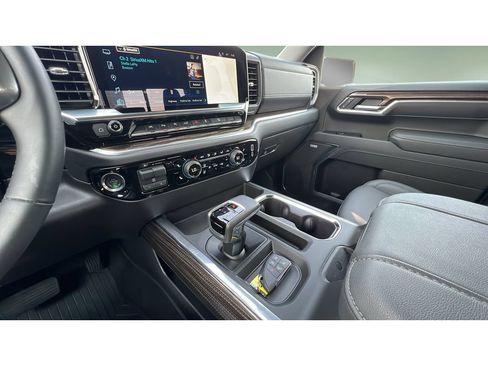 Certified 2026 Chevrolet Silverado 1500 LT Trail Boss w/ LT Trail Boss Premium Package AWD/4WD image 19