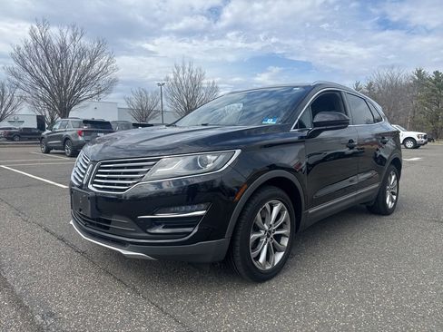 Used 2017 Lincoln MKC Select w/ Select Plus Package image 3