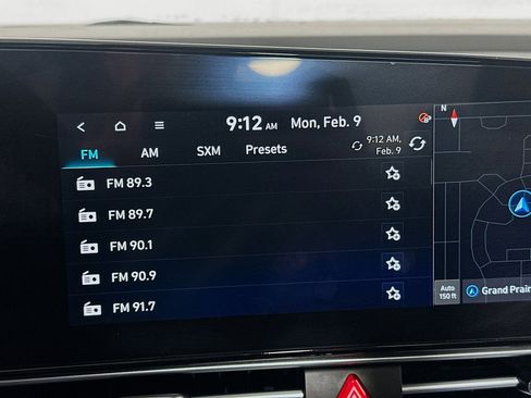 Used 2024 Hyundai Elantra SEL image 21