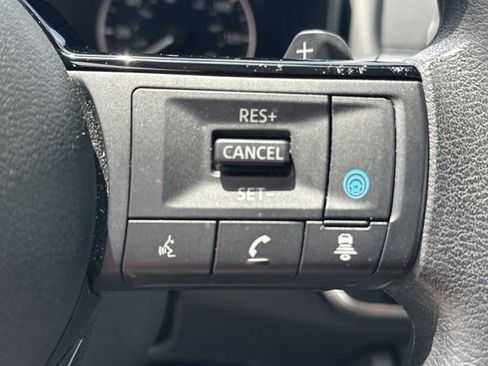 Certified 2023 Nissan Rogue SV FWD image 25