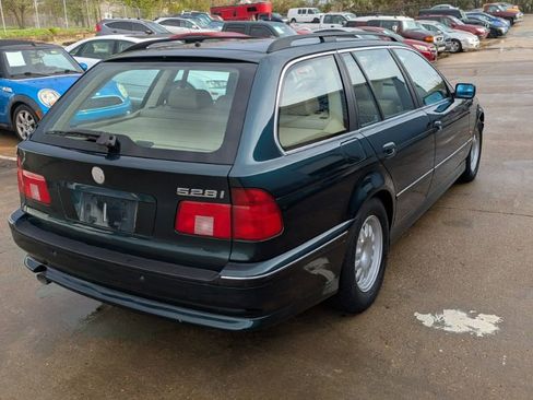 Used 2000 BMW 528i Wagon image 3