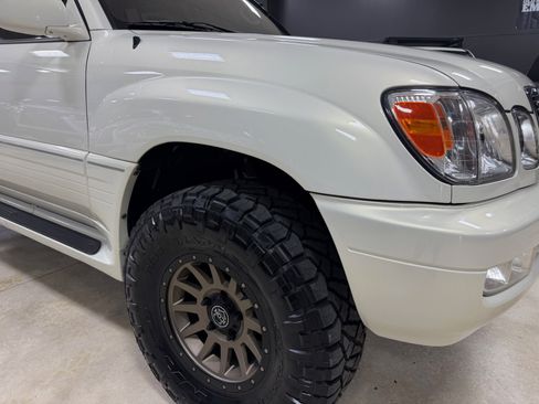 Used 2001 Lexus LX 470 4WD image 17