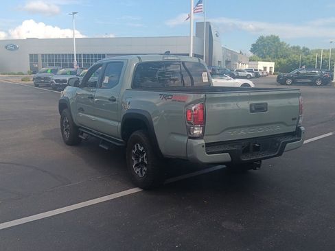 Used 2023 Toyota Tacoma TRD Off-Road w/ Advanced Technology Package AWD/4WD image 7