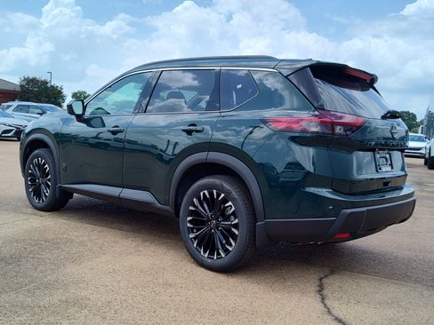 New 2026 Nissan Rogue Dark Armor FWD image 3