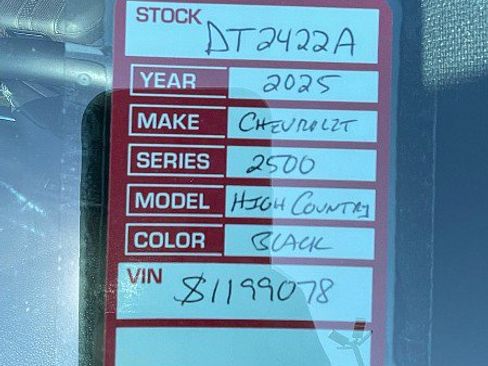 Used 2025 Chevrolet Silverado 2500 High Country w/ Midnight Edition AWD/4WD image 15