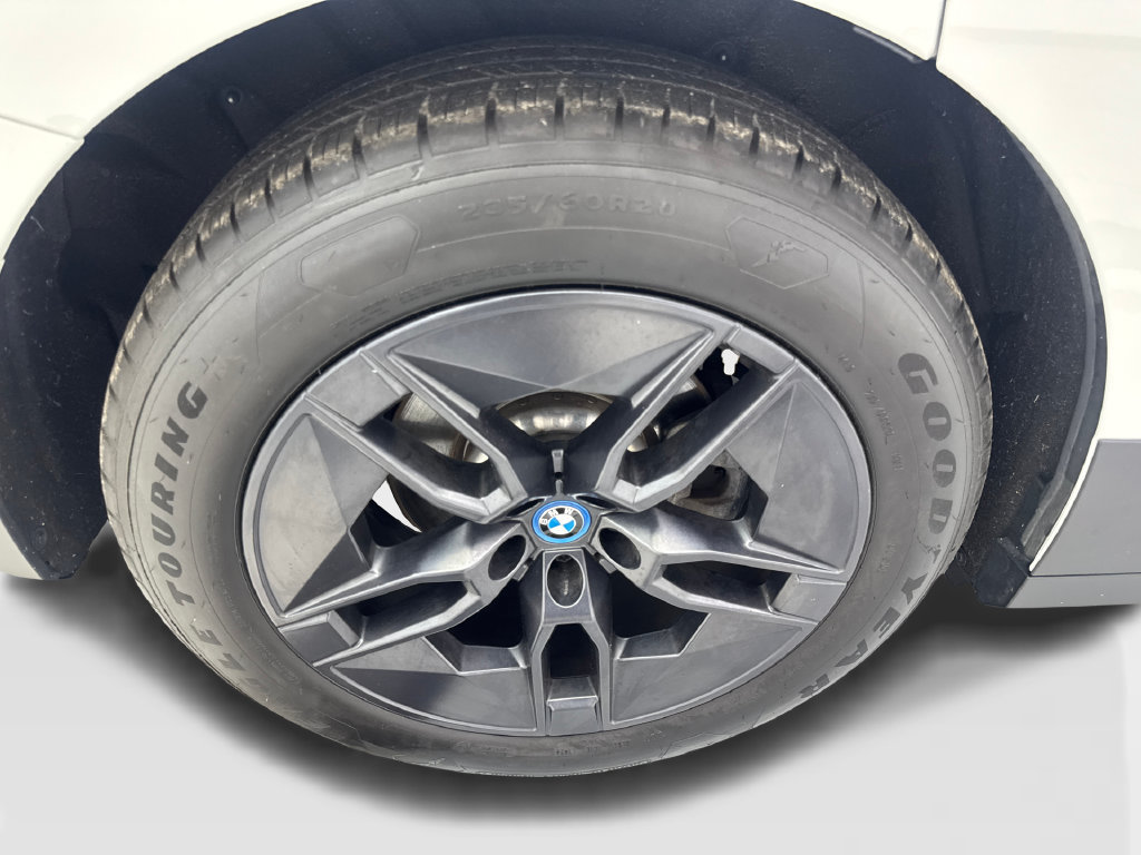 Used 2024 BMW iX xDrive50 w/ Convenience Package AWD/4WD image 87