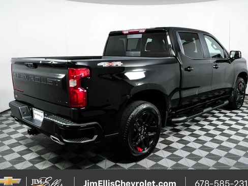Used 2023 Chevrolet Silverado 1500 RST w/ Redline Edition AWD/4WD image 3