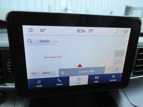Used 2024 Ford Explorer XLT w/ Equipment Group 202A AWD/4WD image 30