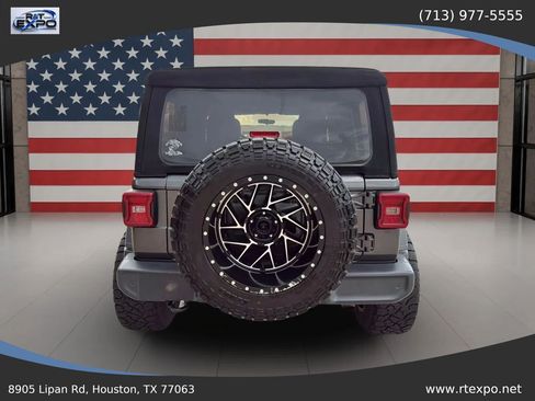 Used 2018 Jeep Wrangler Unlimited Sport S AWD/4WD image 7