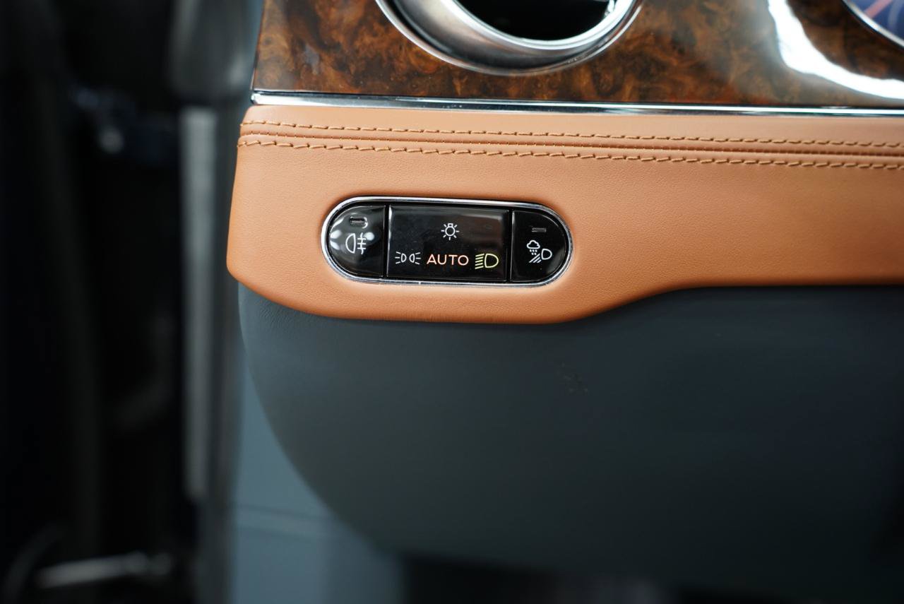 Used 2020 Bentley Continental GT V8 AWD/4WD image 33