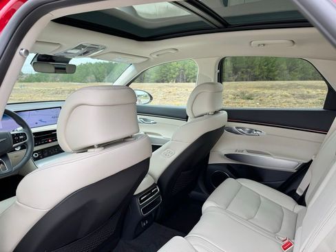 New 2026 Genesis GV70 2.5T Select image 23