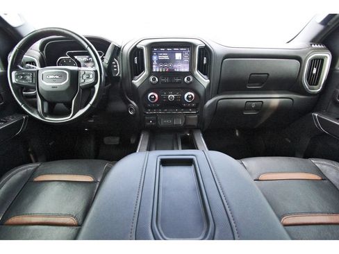 Used 2021 GMC Sierra 2500 AT4 w/ AT4 Premium Plus Package AWD/4WD image 10