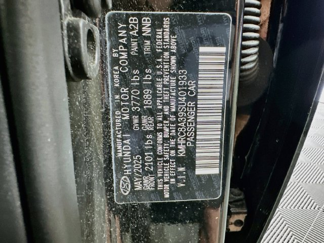 Used 2025 Hyundai Venue SEL FWD image 28