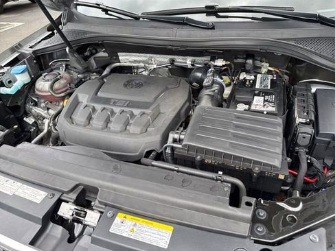 Used 2020 Volkswagen Tiguan SE R-Line AWD/4WD image 28