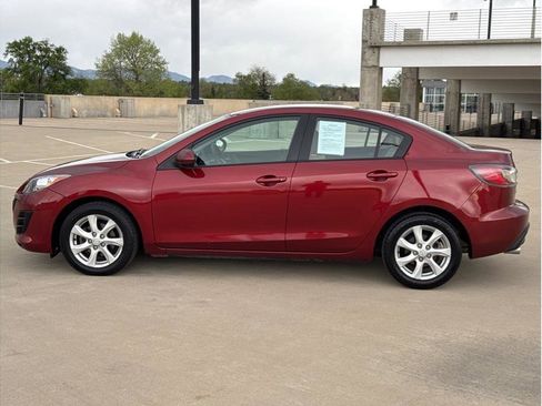 Used 2010 MAZDA MAZDA3 i Touring image 4