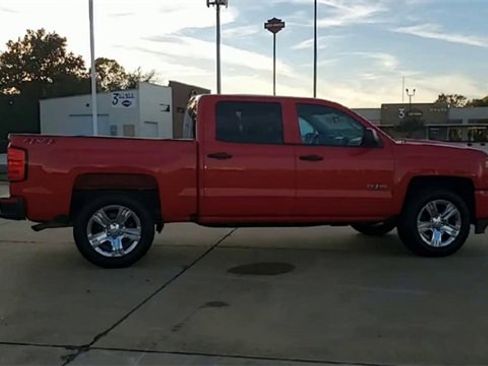 Certified 2018 Chevrolet Silverado 1500 Custom w/ Texas Edition image 9