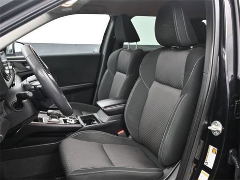 Used 2022 Mitsubishi Outlander ES image 10