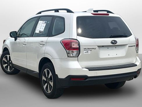 Used 2018 Subaru Forester 2.5i w/ Protection Package #1 AWD/4WD image 10