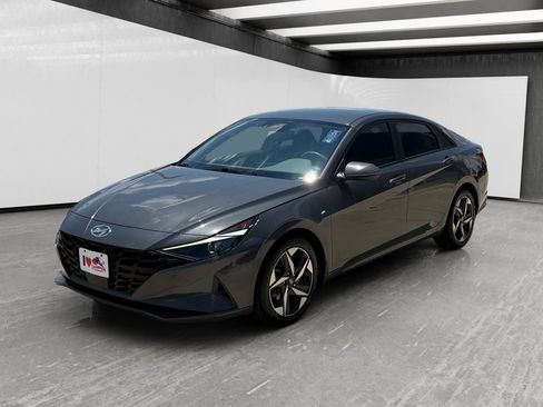 Used 2023 Hyundai Elantra SEL w/ Convenience Package FWD image 1