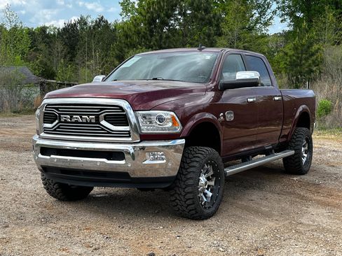 Used 2018 RAM 2500 Longhorn image 4