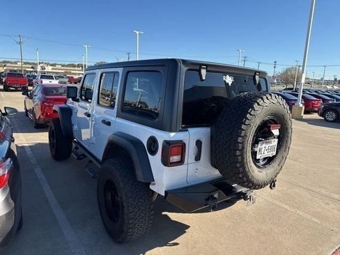 Used 2019 Jeep Wrangler Unlimited Sport AWD/4WD image 6