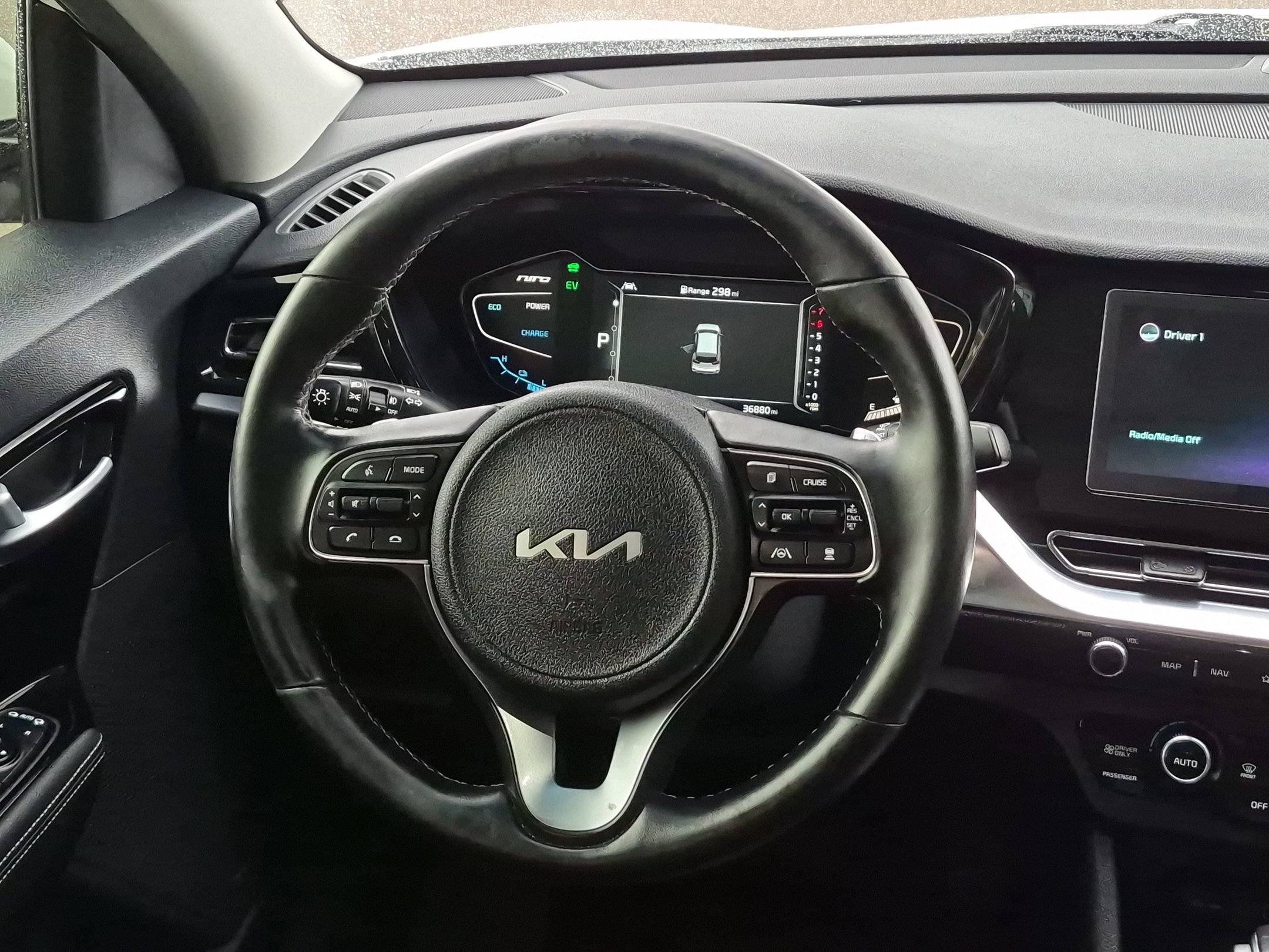 Used 2022 Kia Niro EX Premium FWD image 11