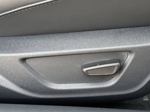 Used 2024 Ford Mustang GT Premium image 28