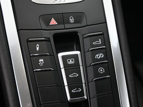 Certified 2017 Porsche 911 Carrera S image 13