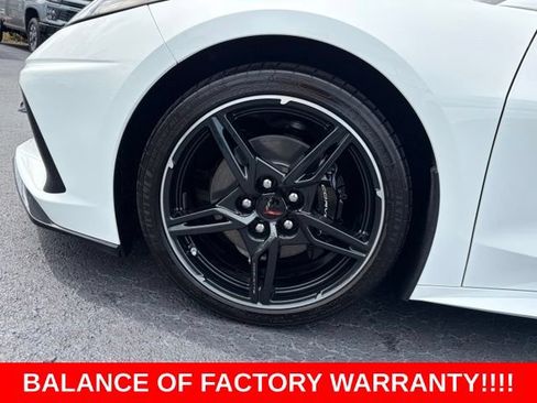 Used 2025 Chevrolet Corvette Stingray Coupe w/ 1LT RWD image 9