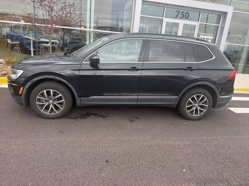 Used 2020 Volkswagen Tiguan SE FWD image 21