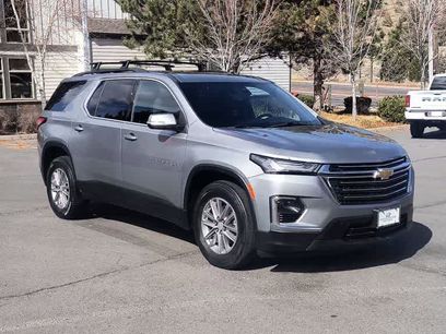 Used 2023 Chevrolet Traverse LT w/ Rear Camera Mirror Package