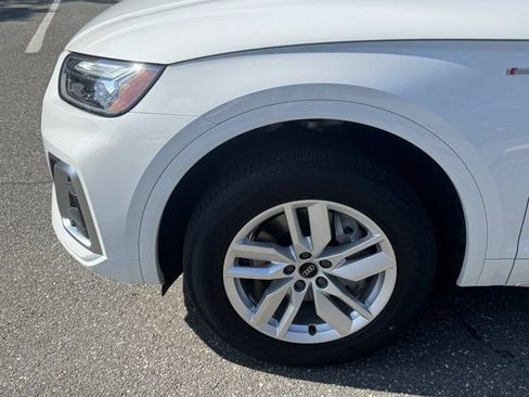 Certified 2023 Audi Q5 2.0T Premium w/ Convenience Package AWD/4WD image 10