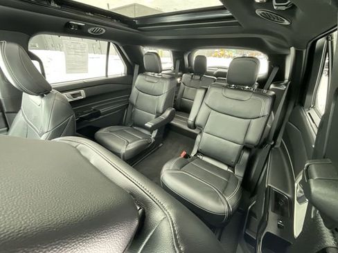 Used 2024 Ford Explorer ST w/ Equipment Group 401A image 24