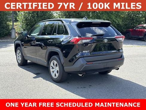 Used 2022 Toyota RAV4 LE FWD image 4