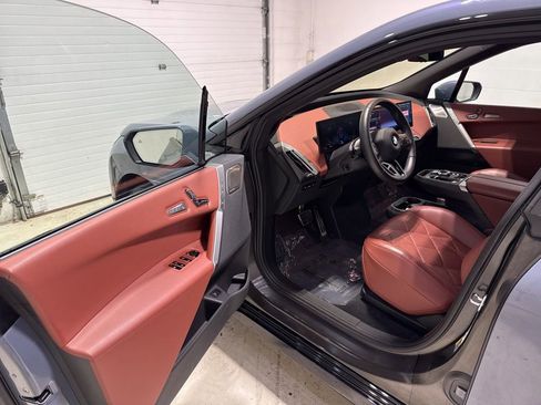 Used 2026 BMW iX xDrive60 w/ M Sport Package image 13