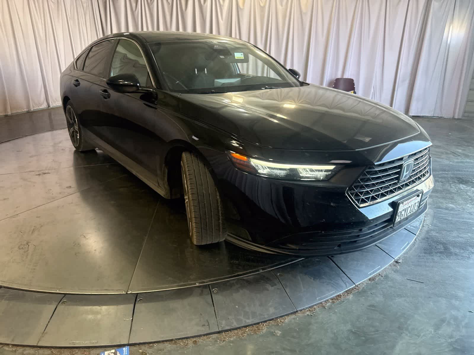 Used 2023 Honda Accord Sport image 3