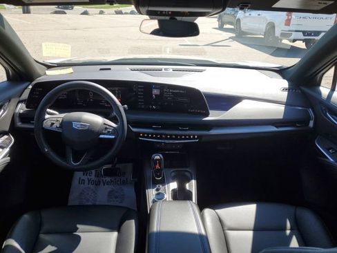 Used 2025 Cadillac XT4 Sport AWD/4WD image 23