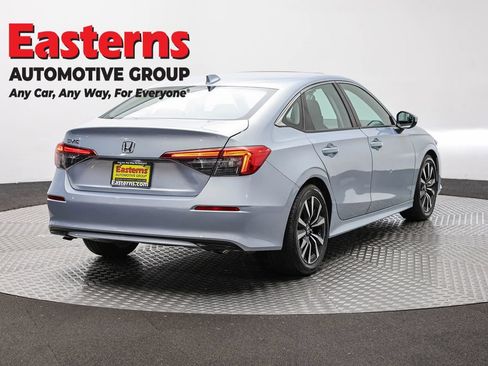 Used 2022 Honda Civic EX image 5