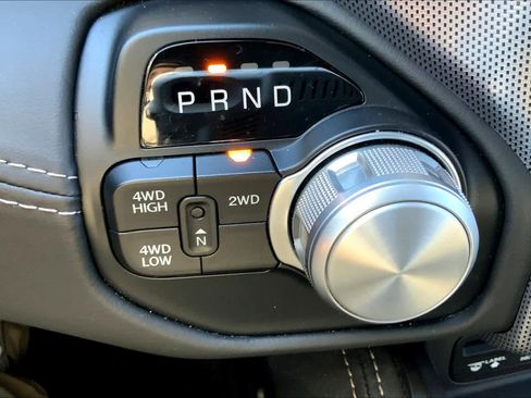 Used 2019 RAM 2500 Limited image 33