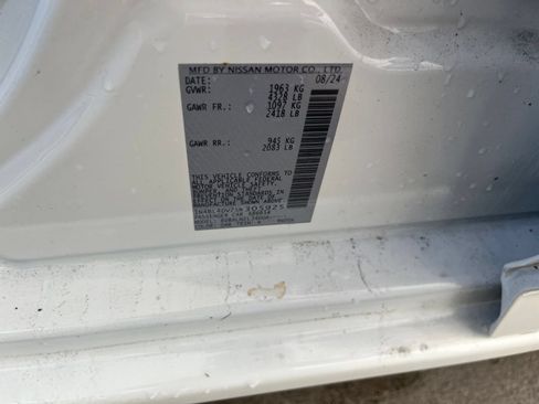 Used 2025 Nissan Altima 2.5 SV FWD image 30