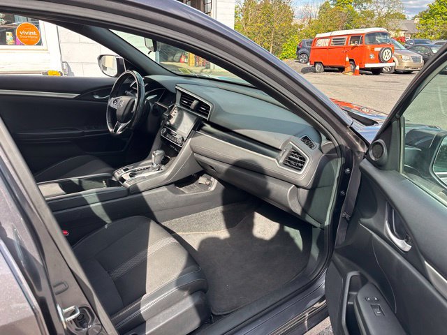 Used 2019 Honda Civic Sport image 8