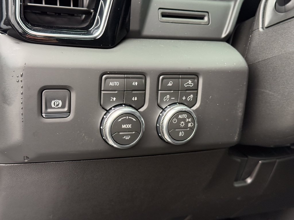 New 2026 GMC Sierra 2500 Denali AWD/4WD image 16