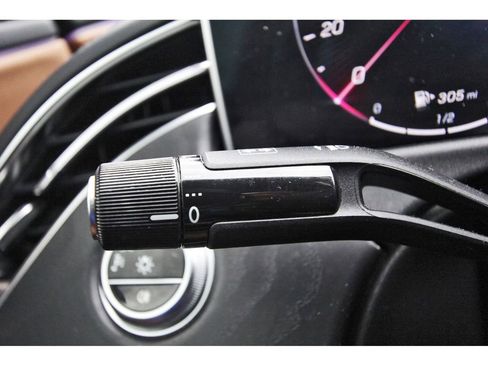 Used 2024 Mercedes-Benz E 350 4MATIC Sedan image 17