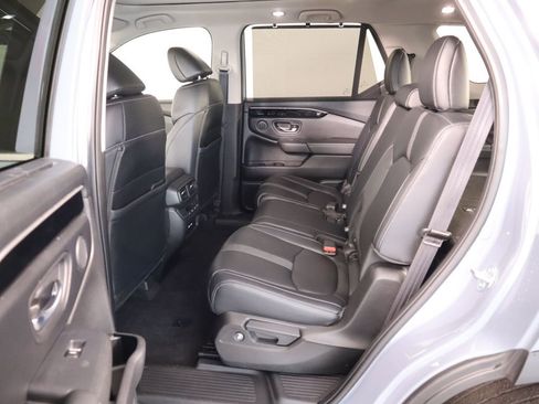 Certified 2023 Honda Pilot Touring image 21