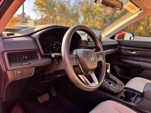 Used 2023 Honda CR-V EX image 14